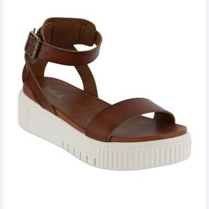 MIA Leanna Flatform platform, leather Sandals sz9